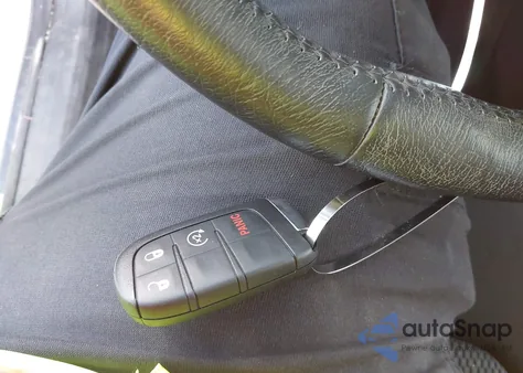 2022 Jeep Renegade Altitude 4X4 из США, поврежденный, VIN ZACNJDE13NPN89913